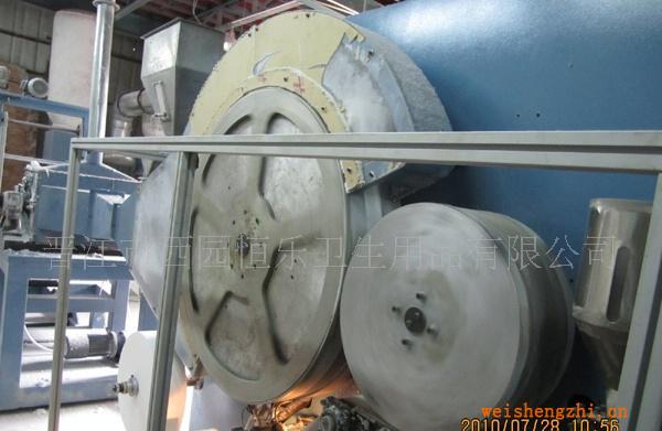 泉州晉江紙尿褲衛生巾工廠/恒樂機器設備/全伺服嬰兒尿褲組件/