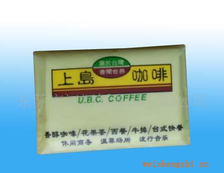 廣東東莞大朗江河純木漿荷包巾，餐巾紙，手帕紙，廣告紙巾