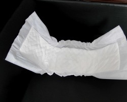 紙尿褲和尿片的相同和不同之處！